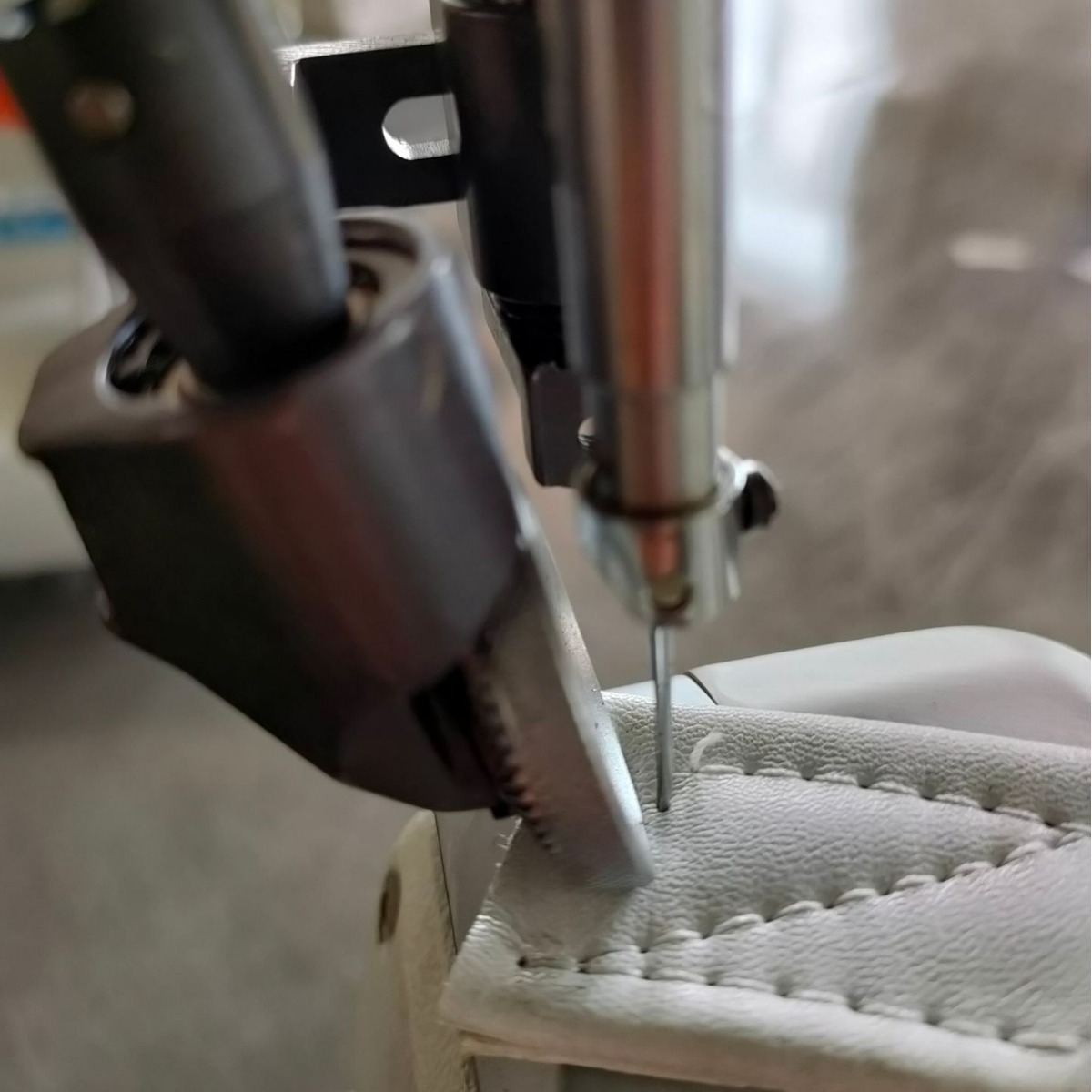ماكينة خياطة 9910 ذات إبرة واح - مراجعة Sewing Thread Production وسعره